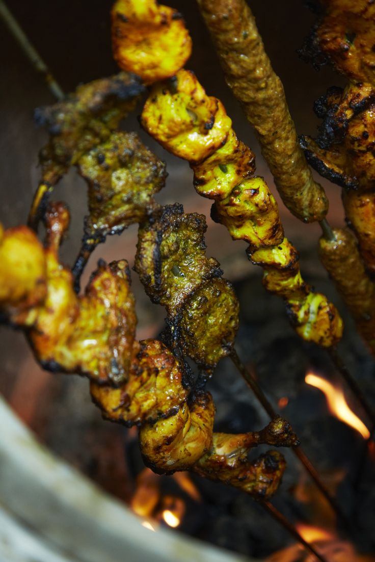 #ZaikeNW3 – bringing the true flavours of India to North London_ Lamb chops & chicken grilled in our tandoori oven_